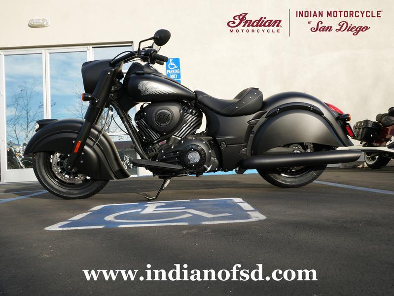 340-indianmotorcycle-chiefdarkhorsethunderblacksmoke-2019-6560602