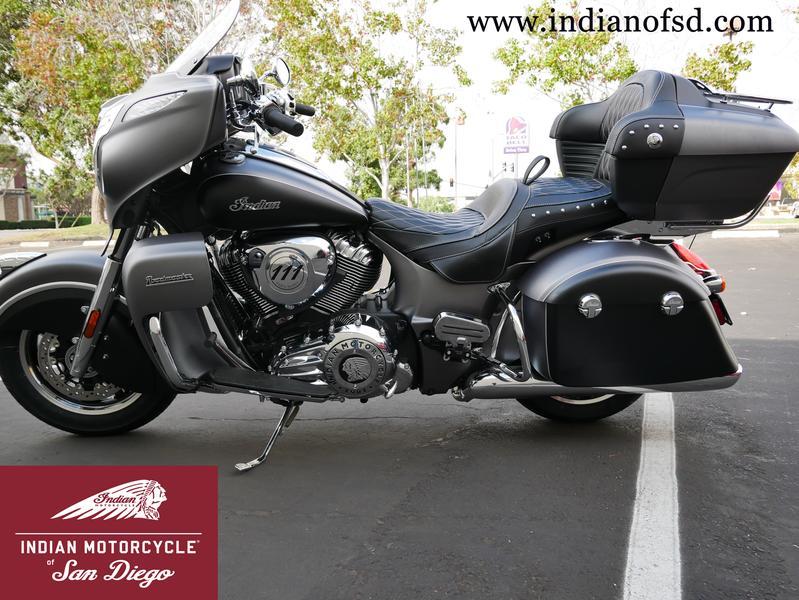 93-indianmotorcycle-roadmastersteelgraysmoke-thunderblacksmoke-2019-5994213