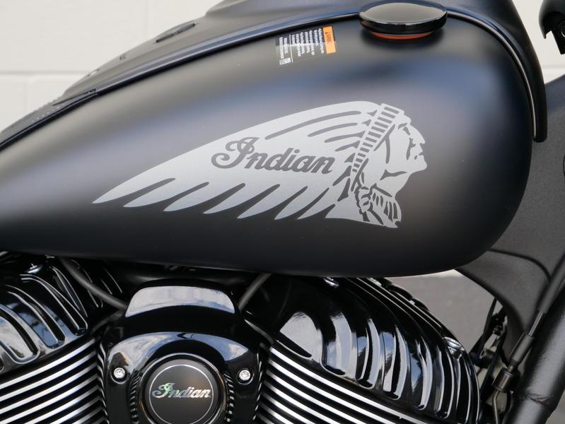 255-indianmotorcycle-springfielddarkhorsethunderblacksmoke-2019-6290292