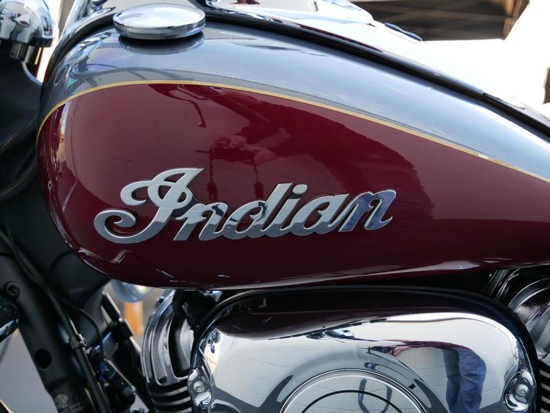 309-indianmotorcycle-springfieldsteelgray-burgundymetallic-2019-6361544