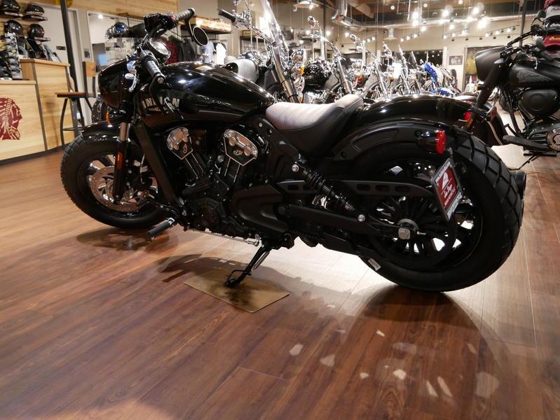 377-indianmotorcycle-scoutbobberabsthunderblack-2019-6706562