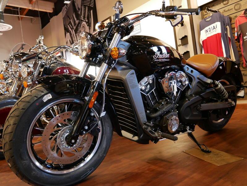 551-indianmotorcycle-scoutabsthunderblack-2019-7057172