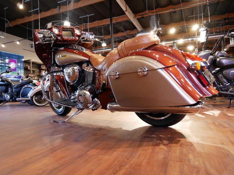 591-indianmotorcycle-chieftainclassiciconseriesburnishedmetallic-sandstonemetallic-2019-7057175