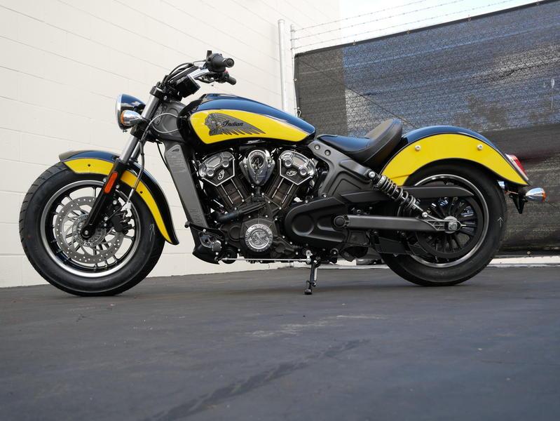 607-indianmotorcycle-scouticonseriesthunderblack-indianmotorcycleyellow-2019-7073870