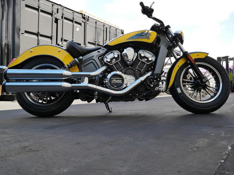 611-indianmotorcycle-scouticonseriesthunderblack-indianmotorcycleyellow-2019-7073870