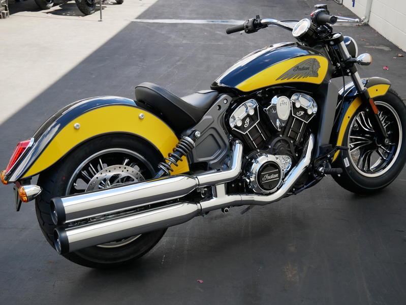 612-indianmotorcycle-scouticonseriesthunderblack-indianmotorcycleyellow-2019-7073870