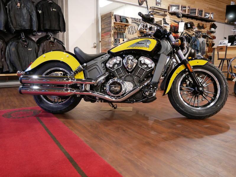 614-indianmotorcycle-scouticonseriesthunderblack-indianmotorcycleyellow-2019-7073870