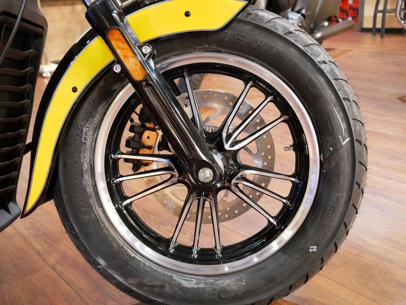 622-indianmotorcycle-scouticonseriesthunderblack-indianmotorcycleyellow-2019-7073870