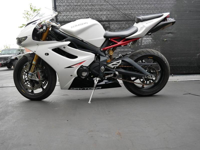 679-triumph-daytona675-2013-7109454